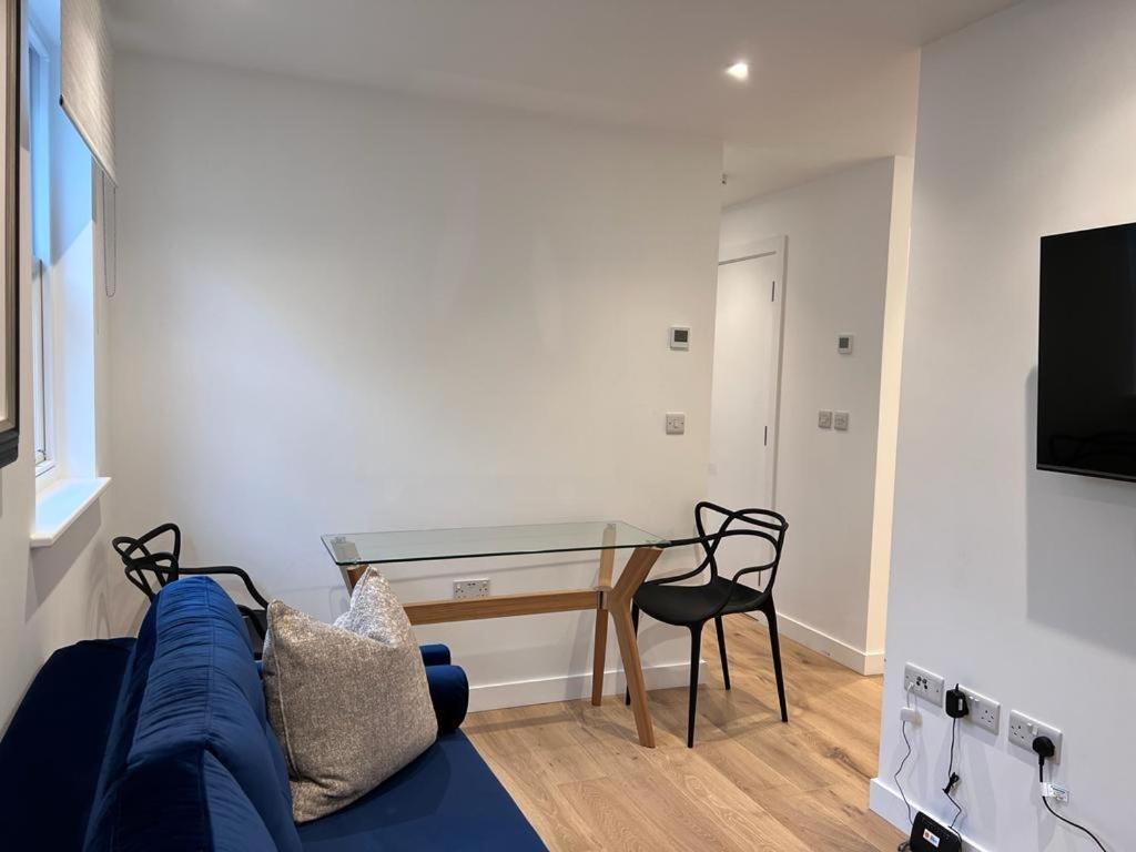 Chapel - Central Studio Apartment Бат Екстериор снимка